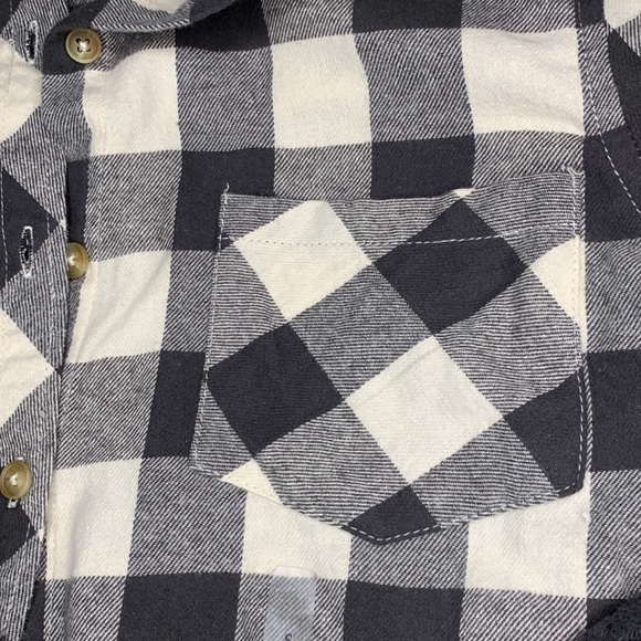 Coco + Jameson Plaid NWT lace sleeve size small - Picture 6 of 10